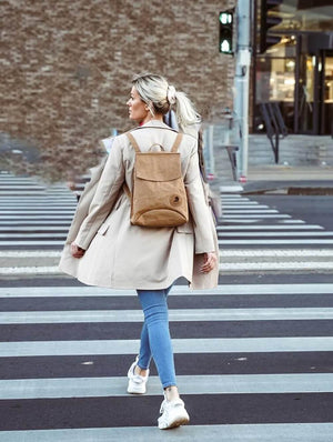 Papero backpack made of paper 3 in 1 Salamander 8L robust, waterproof, vegan, sustainable