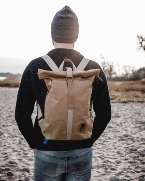 Mochila Papero hecha de papel cougar mini 13l lavable, a prueba de lágrimas, impermeable, vegano, sostenible