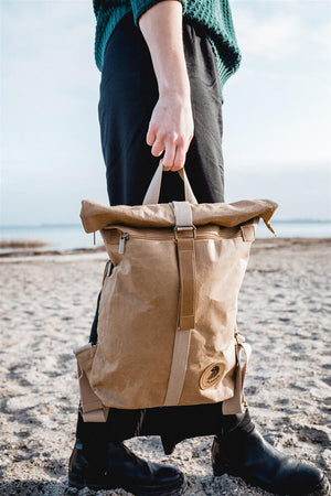 Mochila Papero hecha de papel cougar mini 13l lavable, a prueba de lágrimas, impermeable, vegano, sostenible